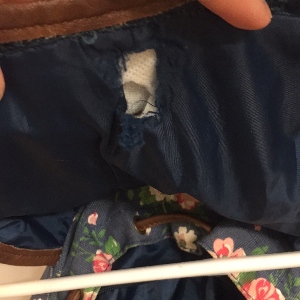 Backpack - Picture 3 of 4